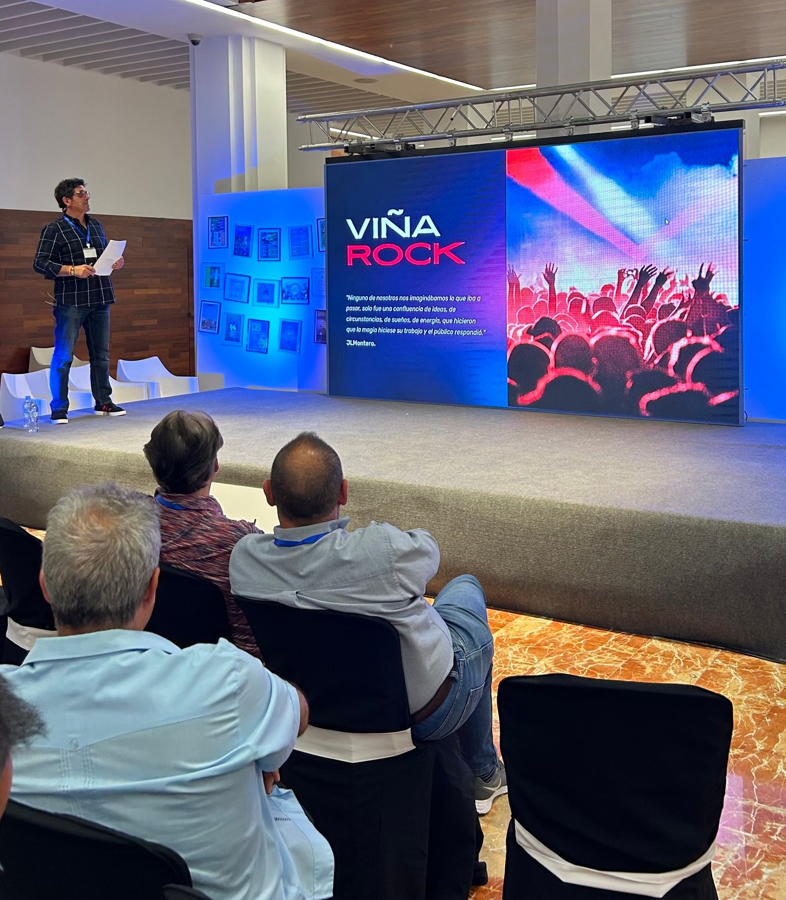 Foto — ponencia de José Luis Montero